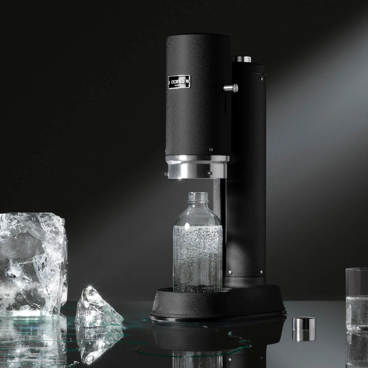 aarke(アールケ) CARBONATOR PRO MATTE BLACK carbonator_pro_matte_black_0_u